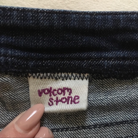 VOLCOM STONE• Dark Denim Distressed Bootcut Jeans - Picture 3 of 6